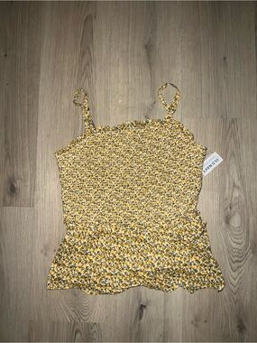 Old Navy Yellow Floral Smocked Babydoll Top Size Small NWT Summer